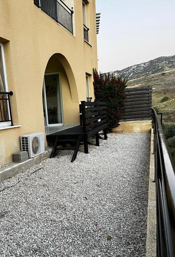 Hillview Apartment Peyia Luaran gambar