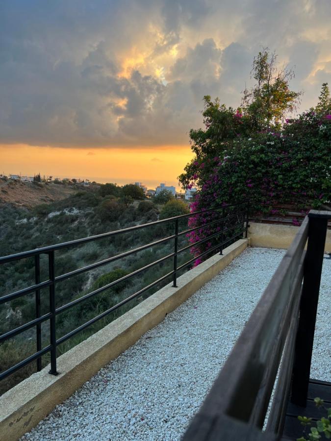Hillview Apartment Peyia Luaran gambar