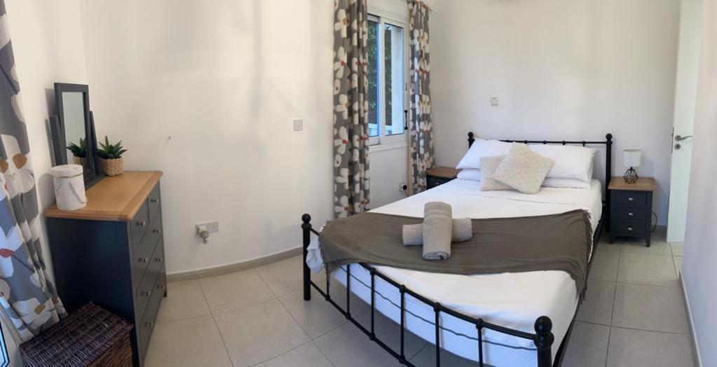 Hillview Apartment Peyia Luaran gambar