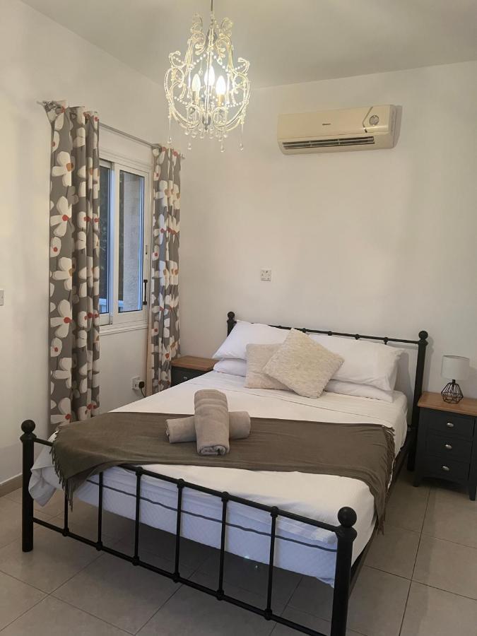 Hillview Apartment Peyia Luaran gambar