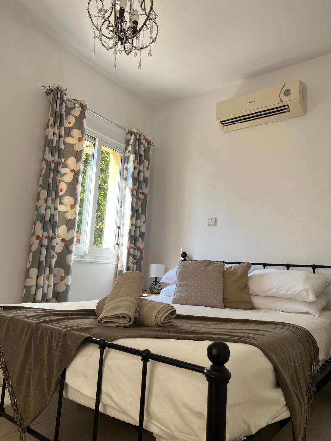 Hillview Apartment Peyia Luaran gambar
