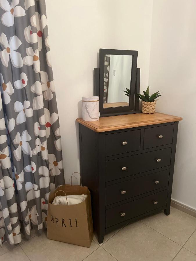 Hillview Apartment Peyia Luaran gambar